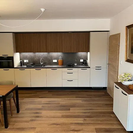 Hruska Apartment *