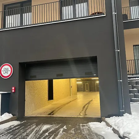 Hruška * Černý Důl